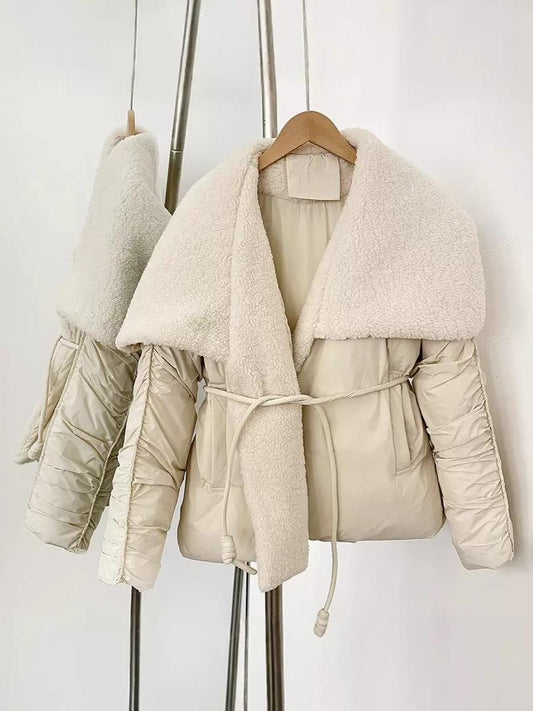 Elegant padded coat with a rich fur finish