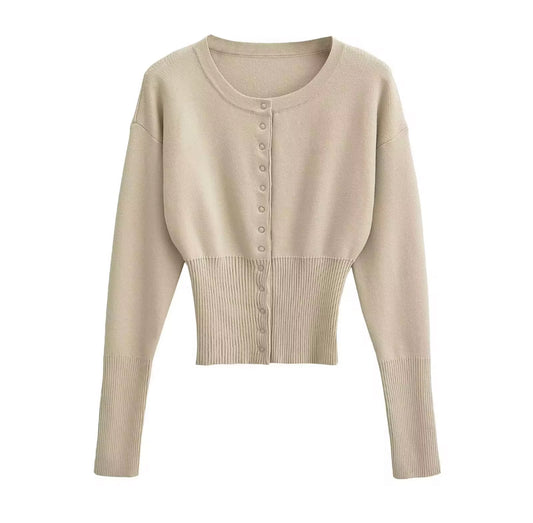 Long-Sleeve Ribbed Knit Top with Flared Cuffs and Snug Waist Fit