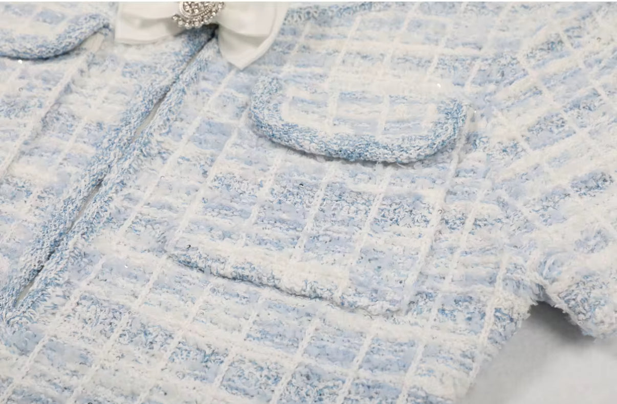 Elegant Blue Checkered Dress with Fitted Waist and Flared Hem