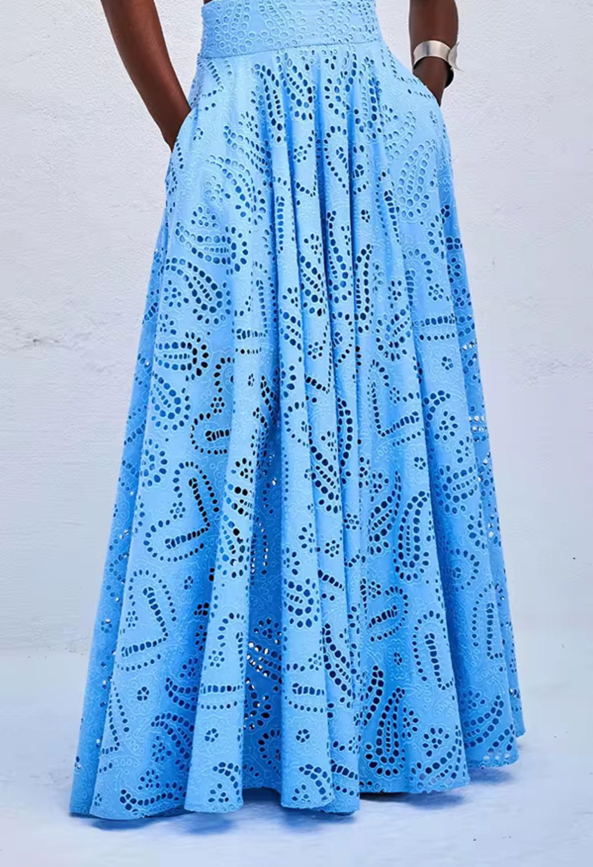 embroidered two-piece skirt set