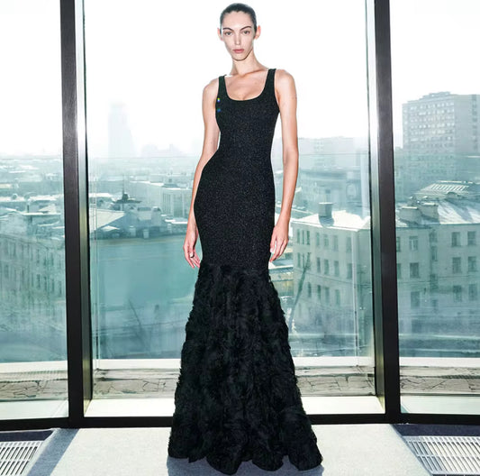 Black sleeveless mermaid dress
