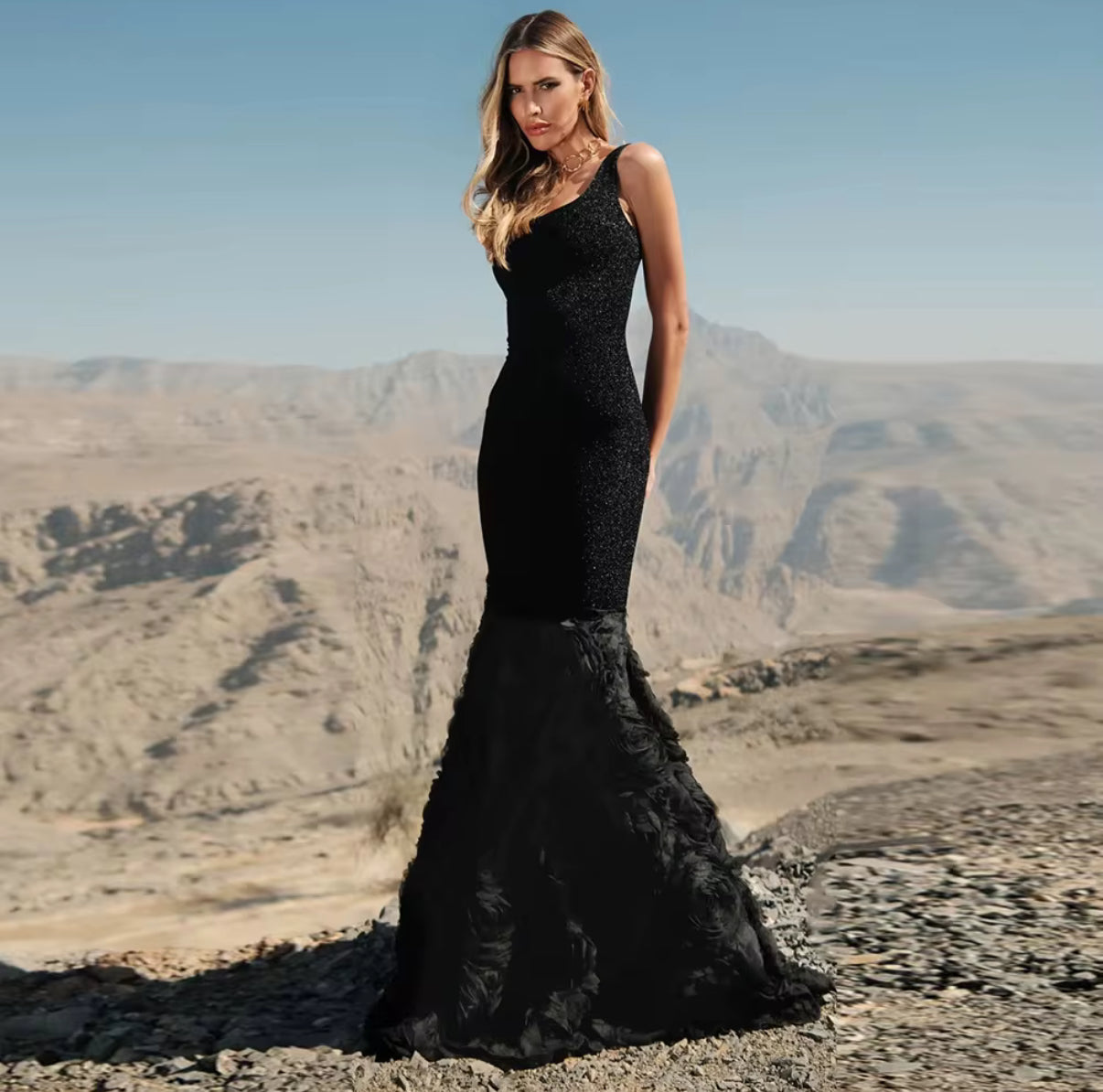 Black sleeveless mermaid dress