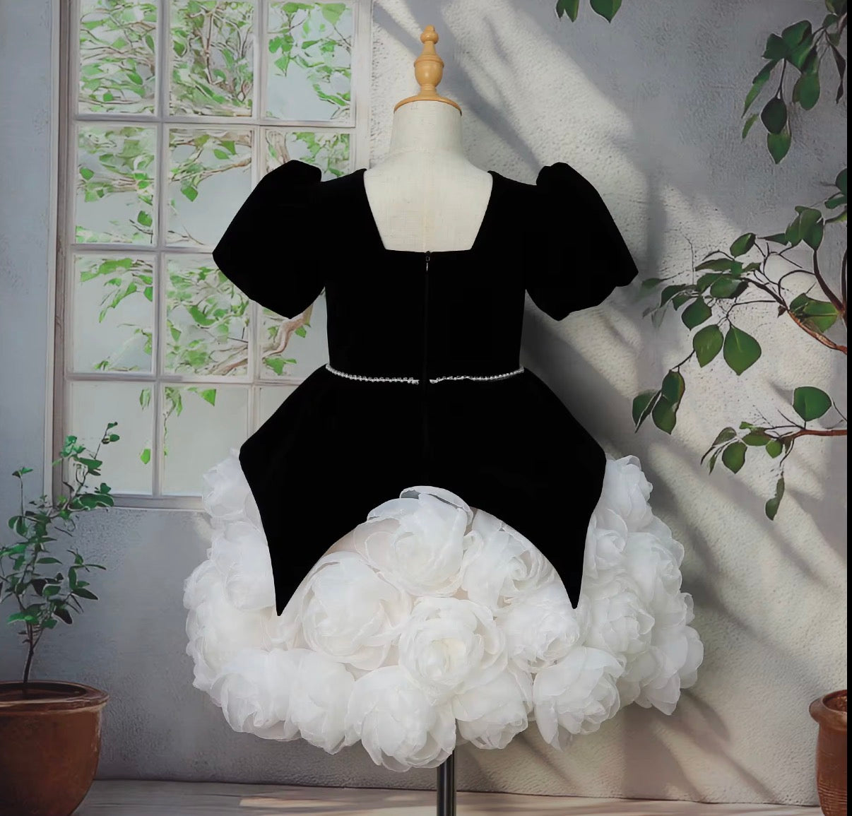 Floral Petal Collar Tulle Dress