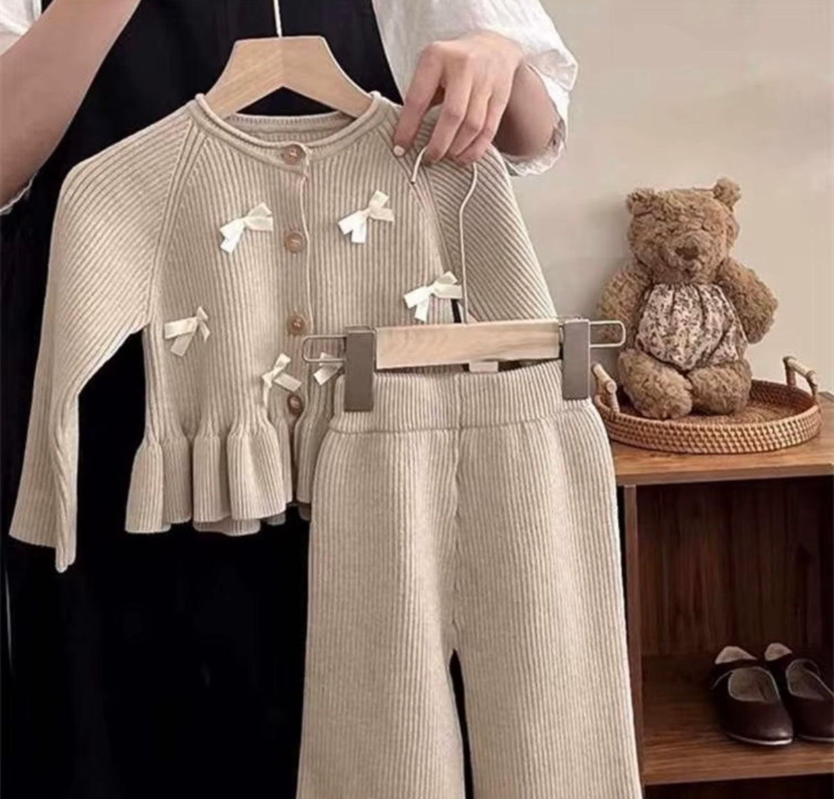 Bow Ruffle Knit Set