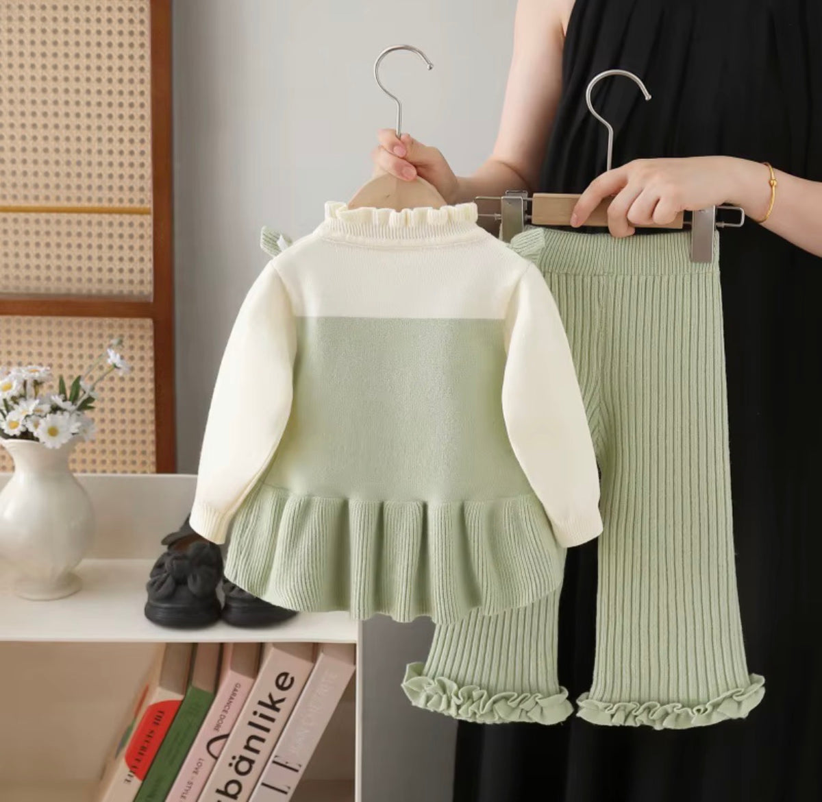 Lace Ruffle Knit Set
