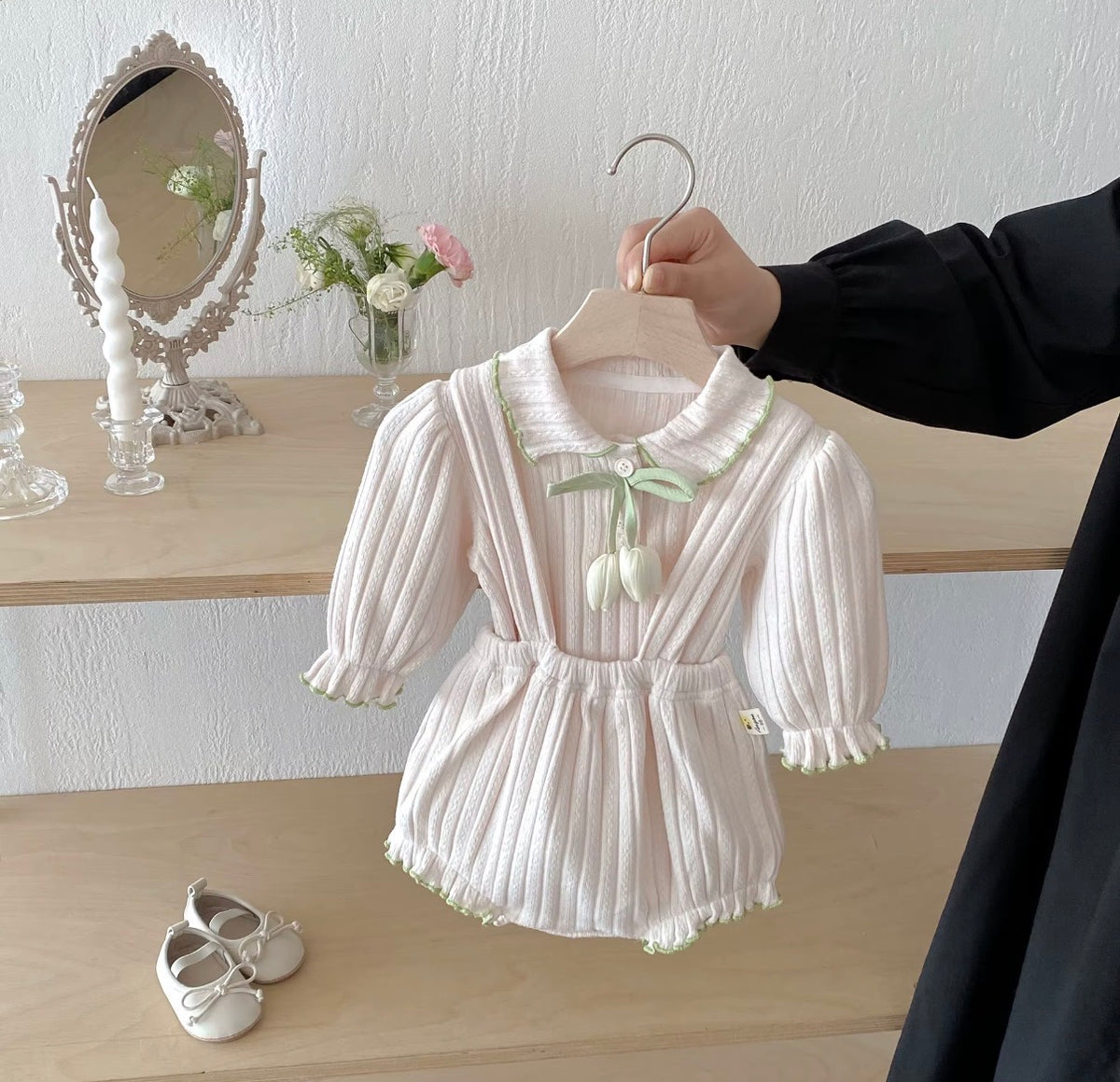 Garden Ruffle Suspender Set