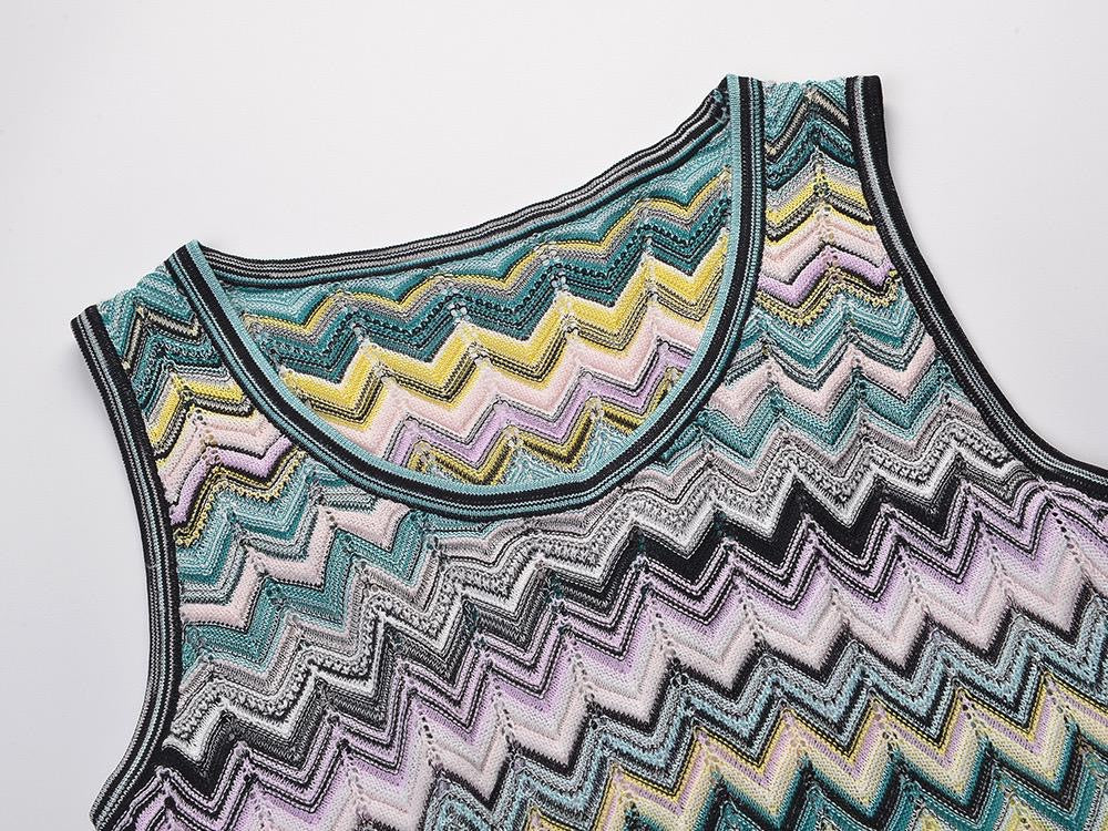 Zigzag Knit Sleeveless Maxi Dress