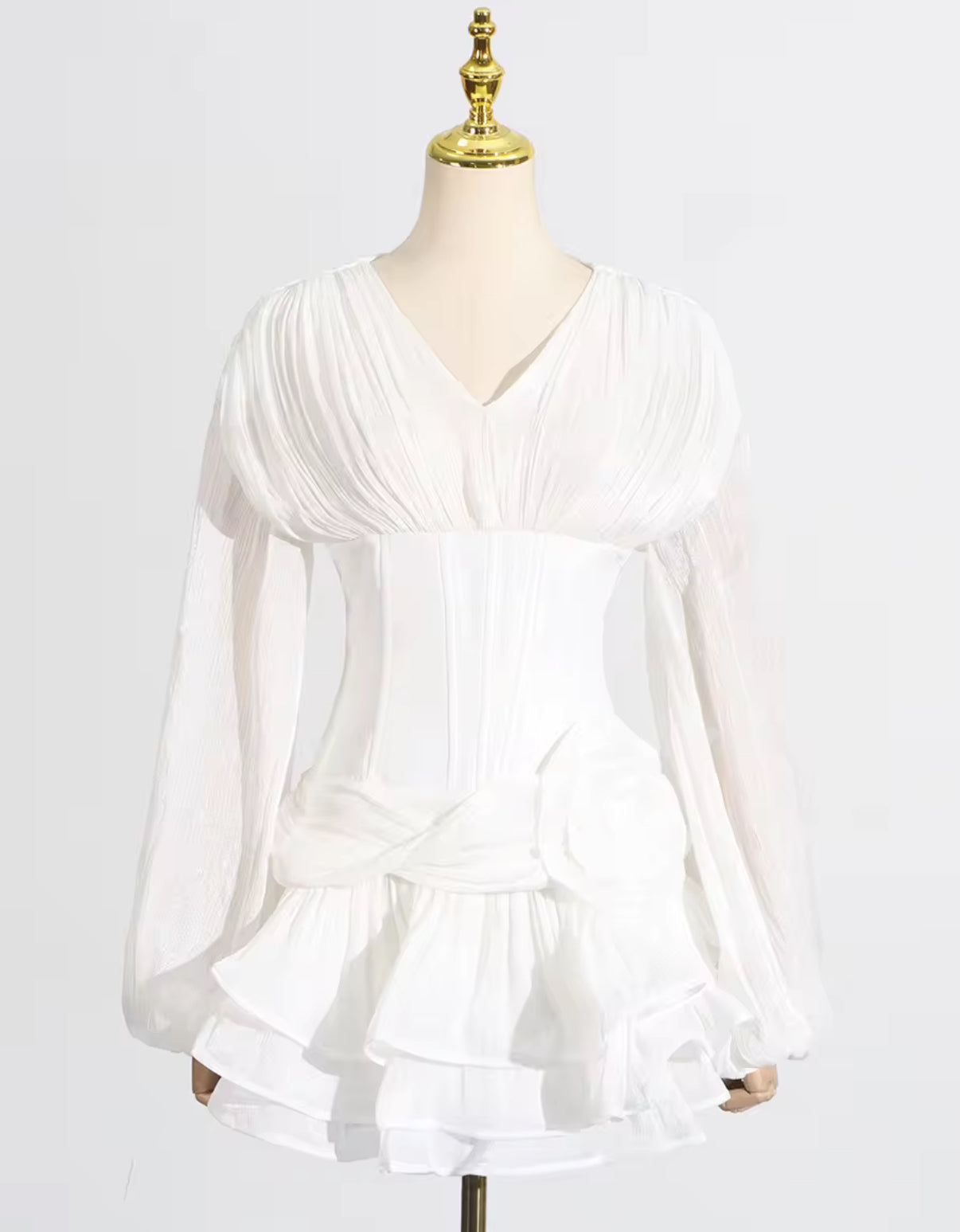 voluminous sleeves dress with oversized floral detail