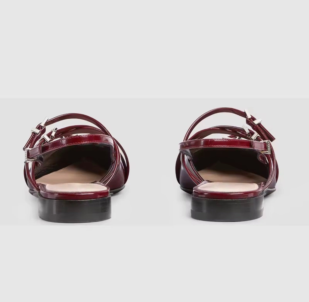 Luxe Cage Flats