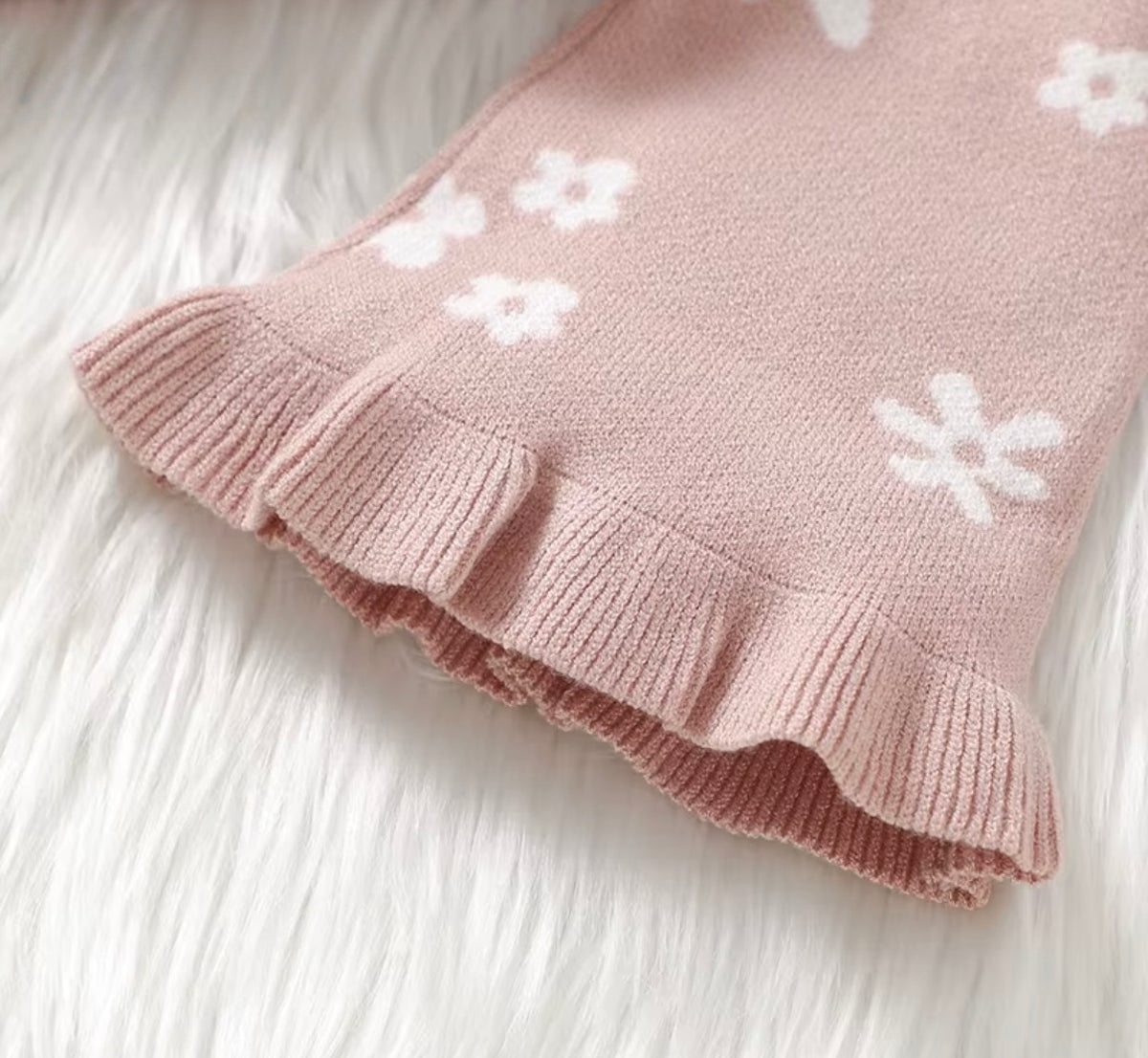 Daisy Ruffle Knit Set