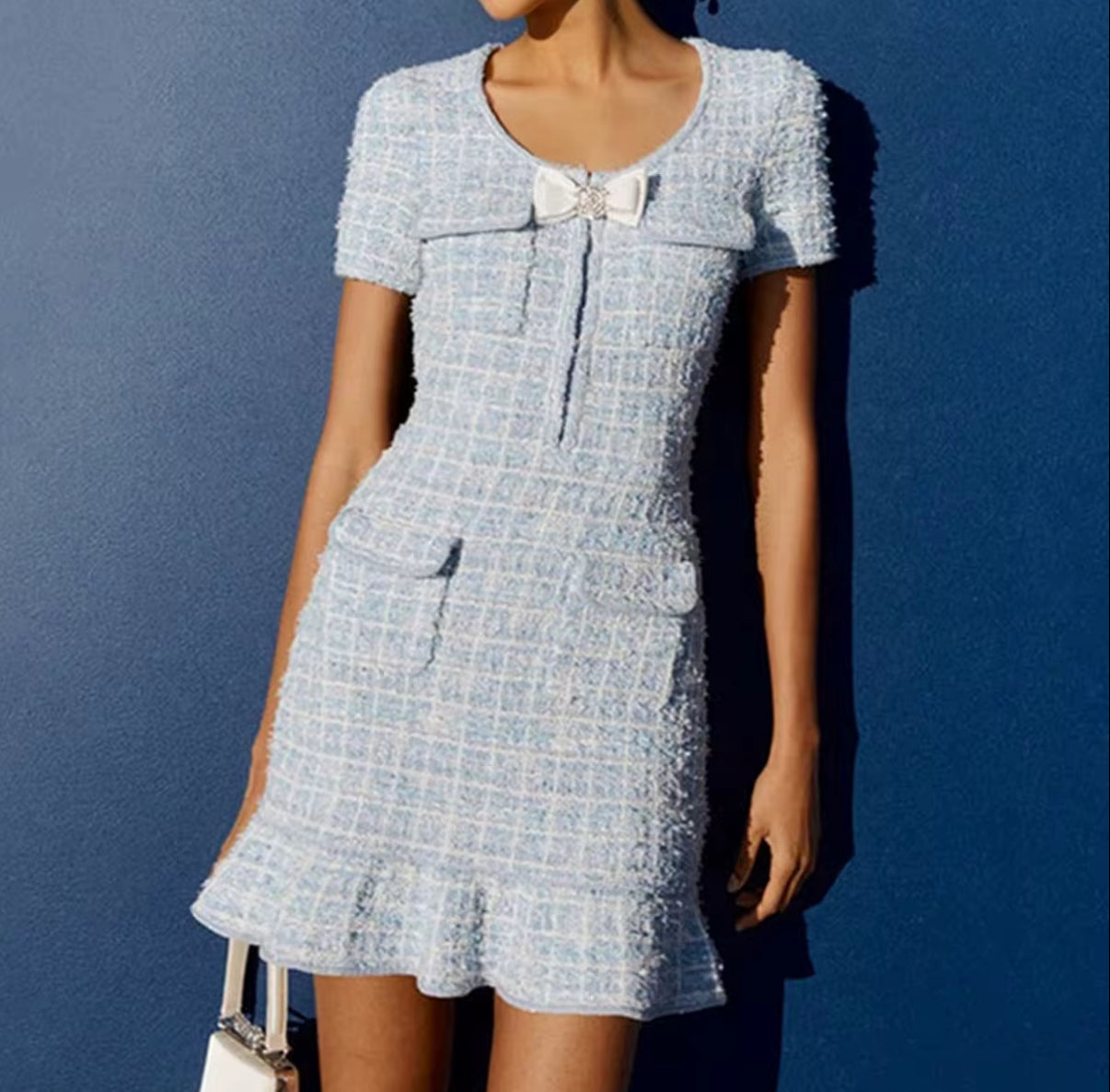 Elegant Blue Checkered Dress with Fitted Waist and Flared Hem