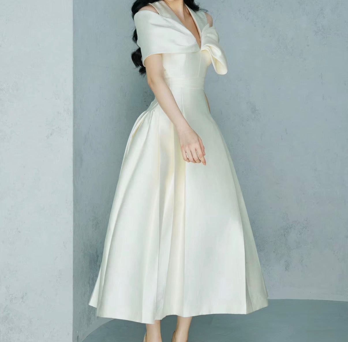 Elegant Off-Shoulder Ivory Midi Dress with Sculpted Draped Bow Neckline