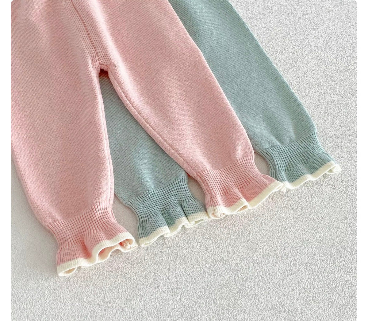 Pastel Bow Ruffle Knit Set