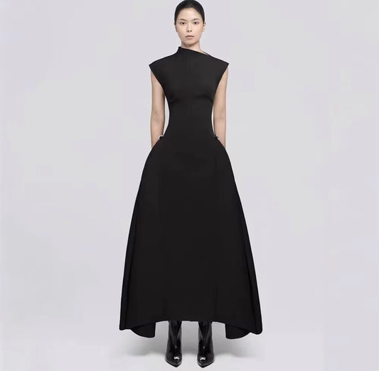 Elegant Sleeveless Evening Dress with Flared Hem