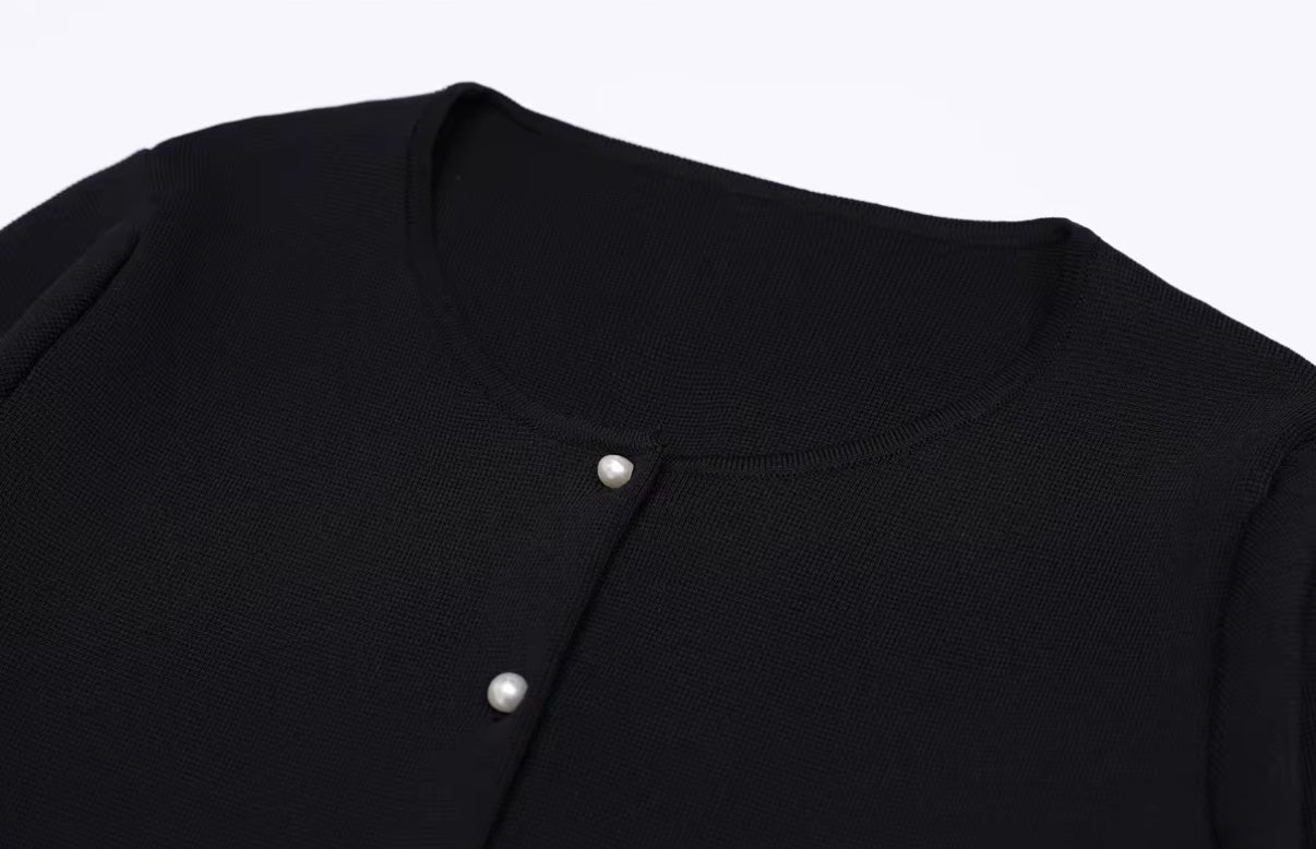 Cream Pleated Skirt Set