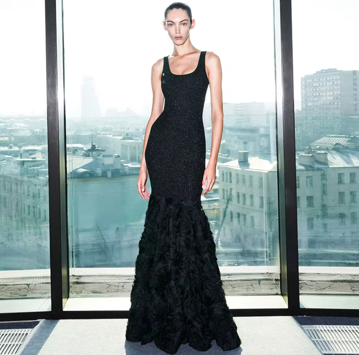 Black sleeveless mermaid dress