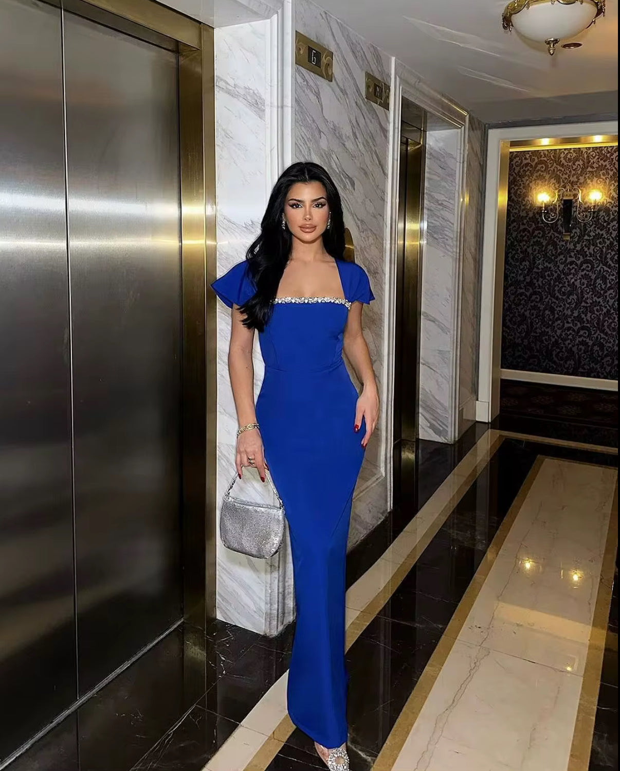 Elegant Evening Dress with Crystal-Embellished Square Neckline